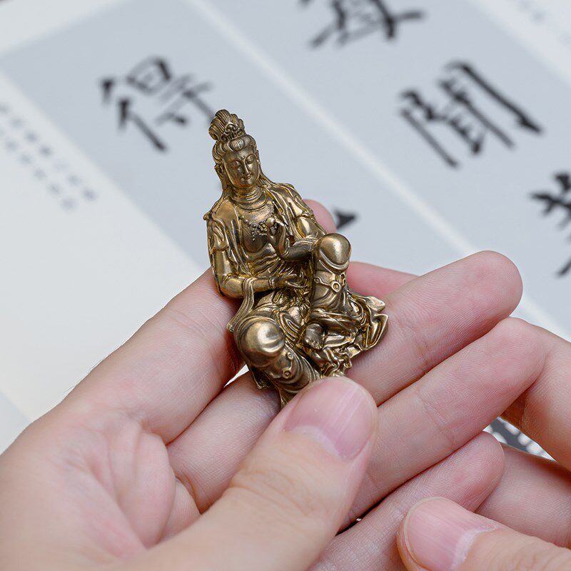 简修行大自在观音菩萨摆件迷你随身佛纯铜小佛像书房茶空间装饰品
