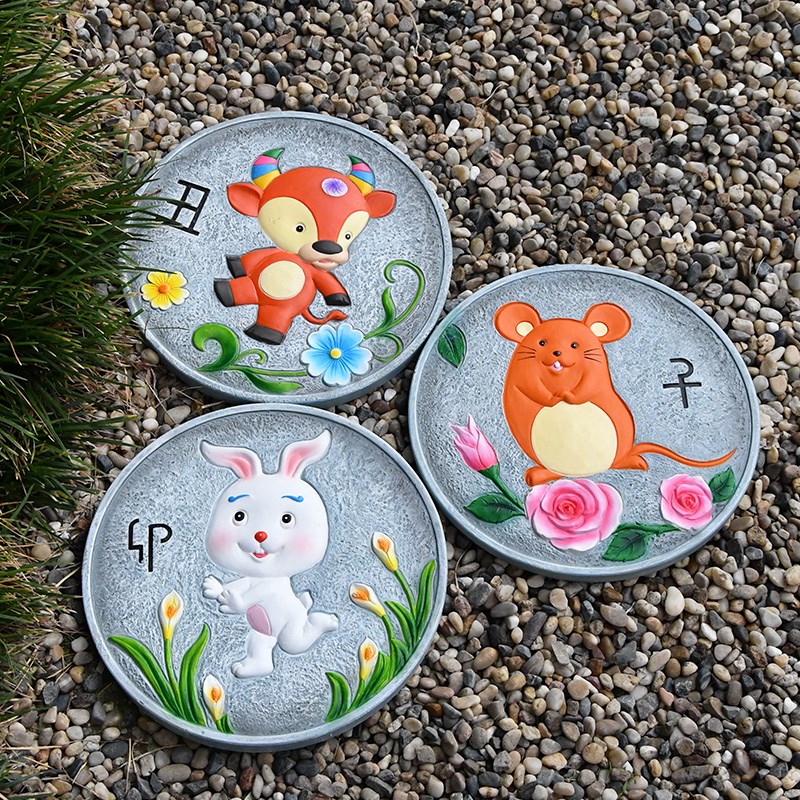庭院汀步石卡通十二生肖脚踏板花园摆件阳台创意户外园林草坪装饰
