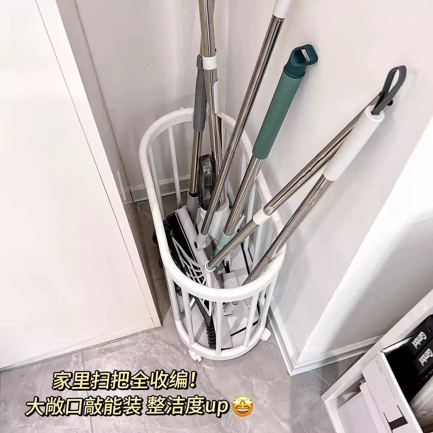 清洁工具收纳筐落地家用浴室挂钩扫把拖把收纳桶吸尘器置物架