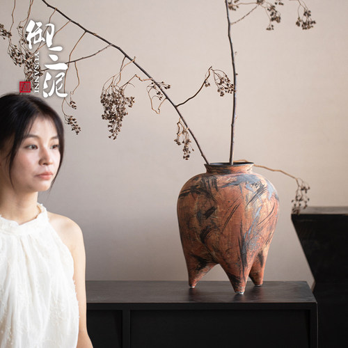 侘寂风高级感复古粗陶花瓶民宿手工陶罐新中式陶瓷插干花家居摆件