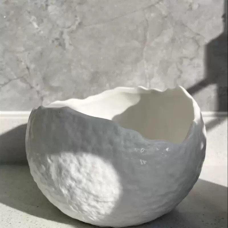 外贸黑白蛋形桌面垃圾桶客厅茶几陶瓷家用餐桌桌上创意收纳桶台面