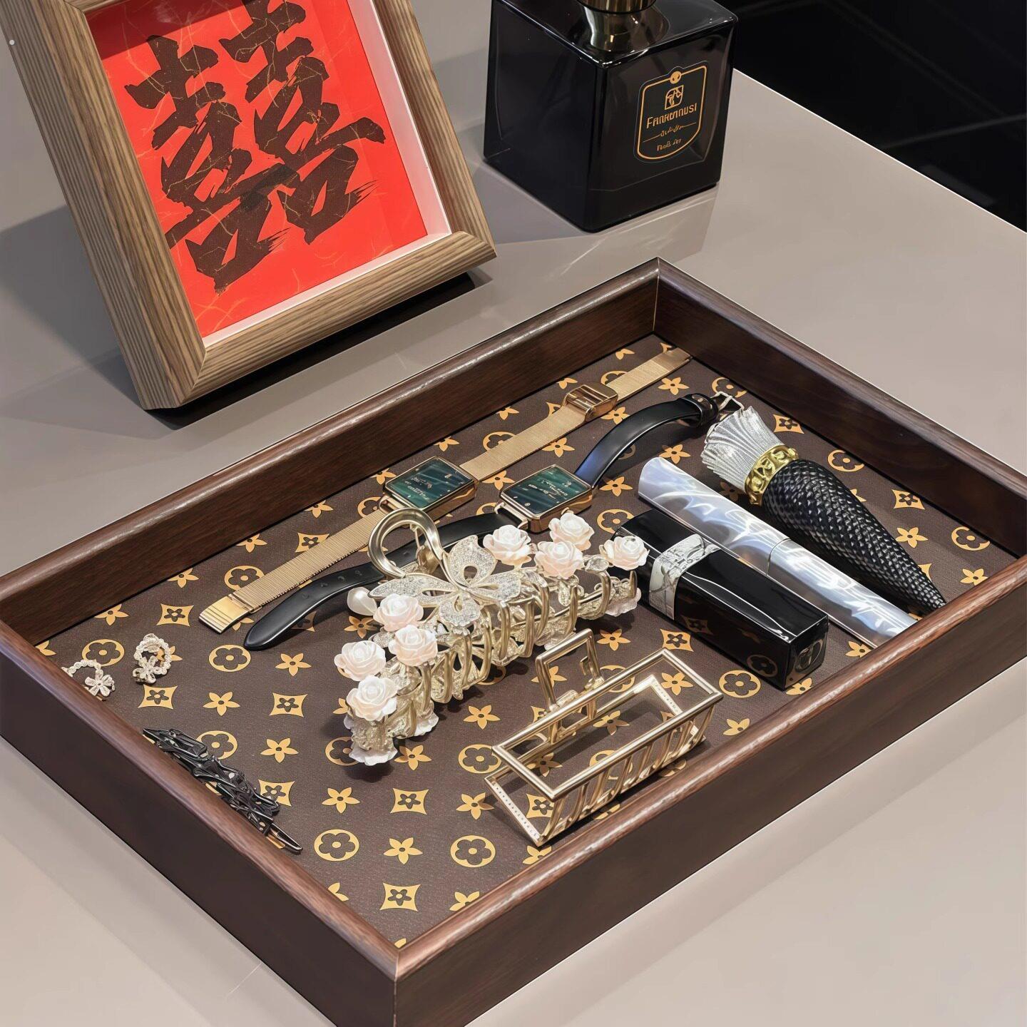 复古木纹托盘长方形高级感轻奢皮革首饰摆件收纳盘家用桌面茶盘