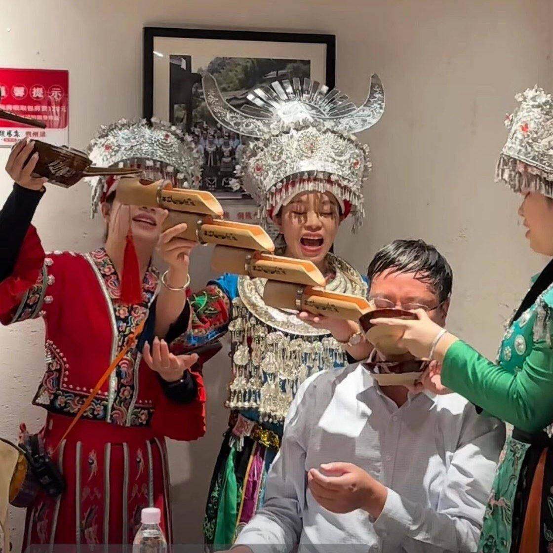 高山流水竹筒酒具民族饭厅特色文化酒吧休闲农场敬酒仪式道具可定