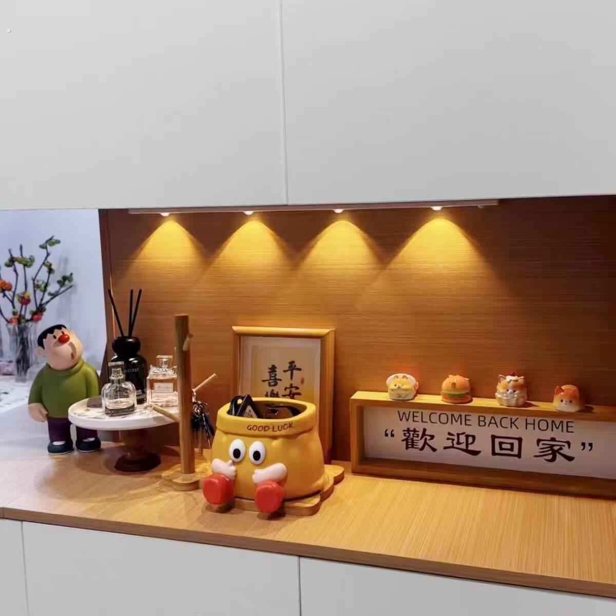 钥匙收纳玄关摆件进门装饰轻奢高档相框画入户摆台画客厅乔迁礼物