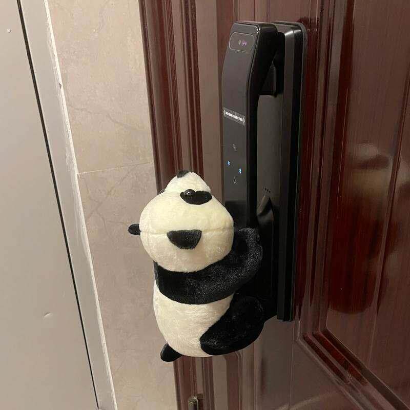 指纹锁防撞神器门把手防撞玩偶密码锁保护套入户门电子门锁防撞垫