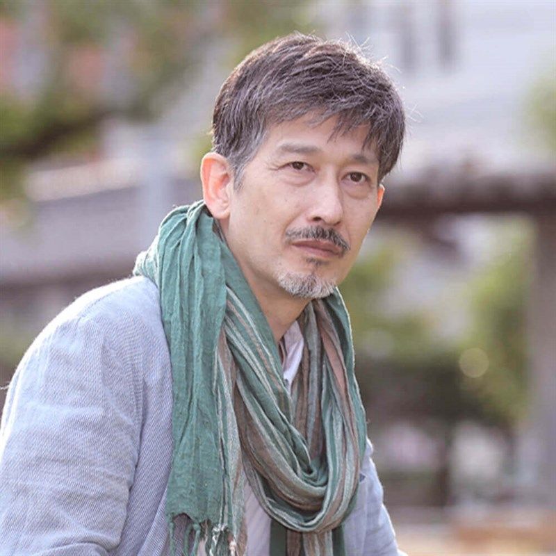 老年男士假发花白色短直发真发发套男式假发逼真手织头旋假发老人