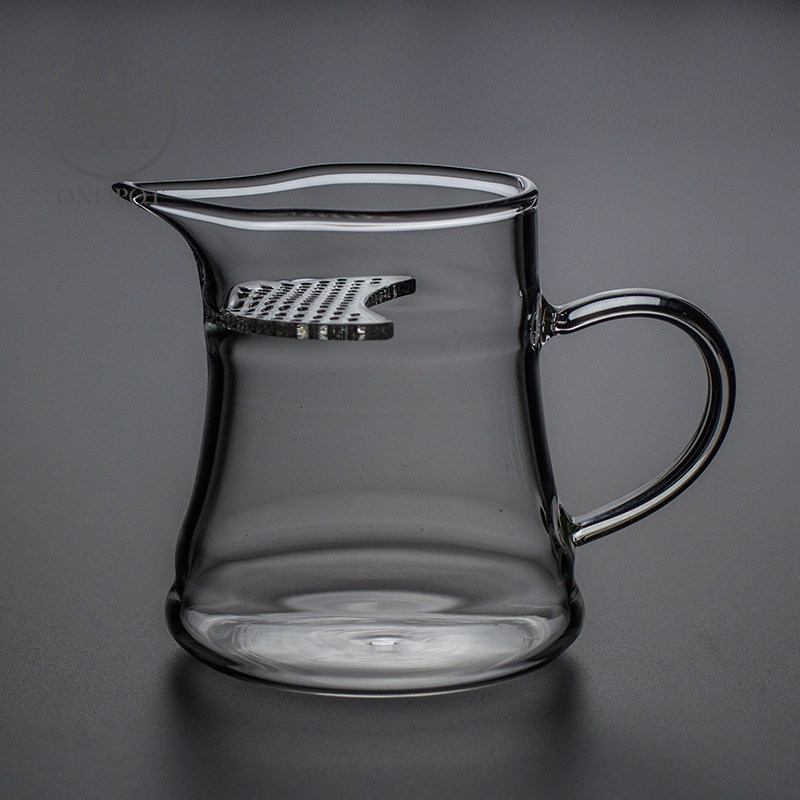 绿茶带滤公杯 带把月牙杯玻璃公杯滤网分茶器 耐热加厚透明茶海