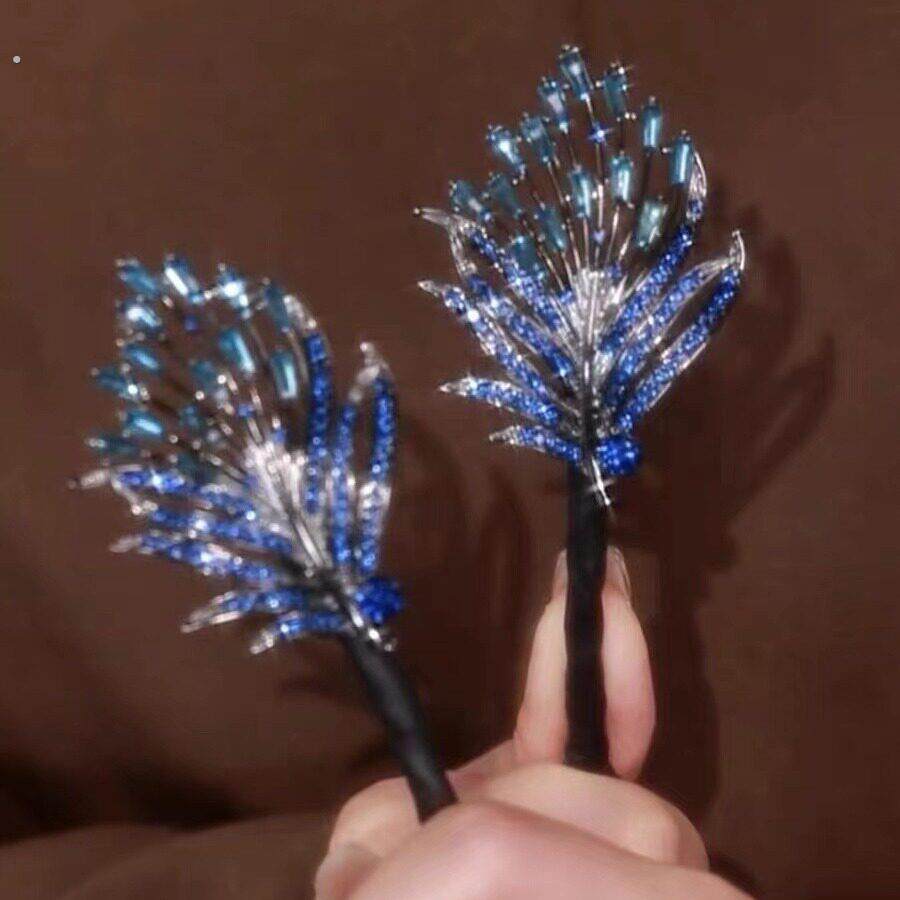 轻奢水钻羽毛扭扭夹懒人盘发器精致优雅後脑勺丸子头卷发器盘发杆