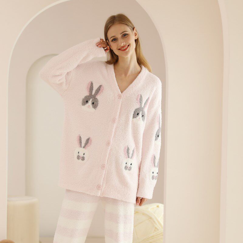 秋冬款亲子睡衣女半边绒珊瑚绒家居服软绵绵卡通女童宝宝开衫套装