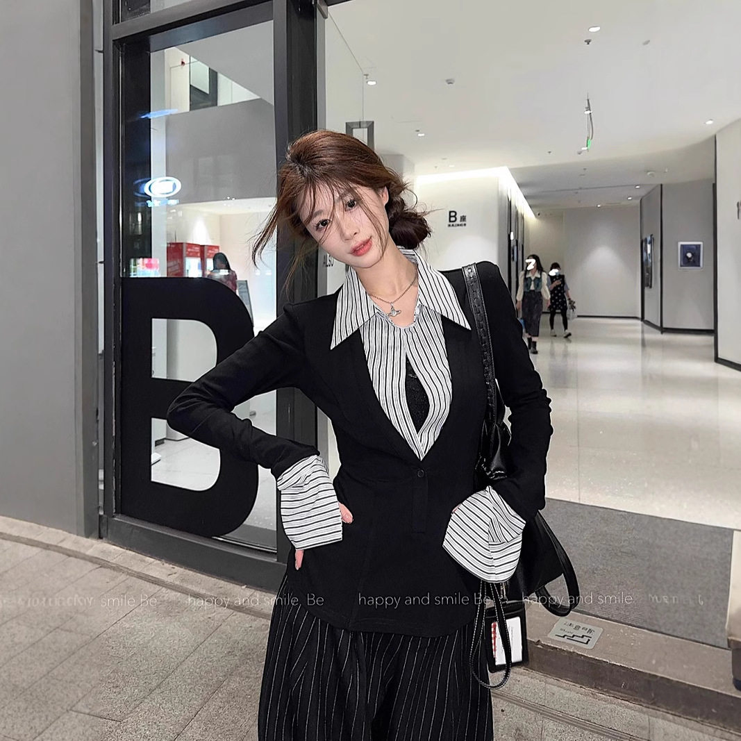 韩系风条纹拼接撞色长袖T恤女春季设计感别致时尚修身显瘦上衣潮