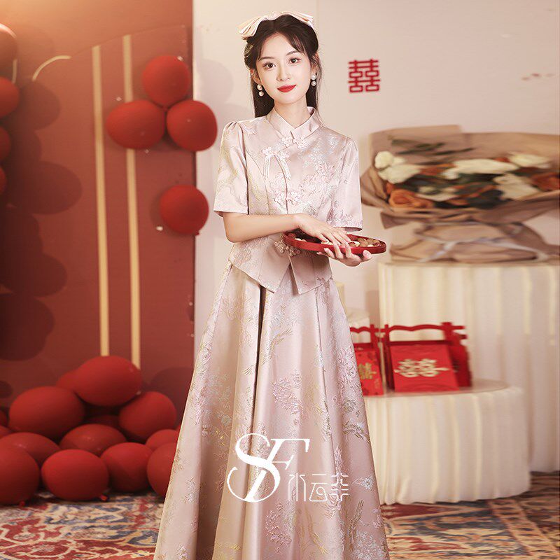 新娘敬酒服粉色2024新款高级感夏季订婚礼服裙女新中式结婚秀禾服
