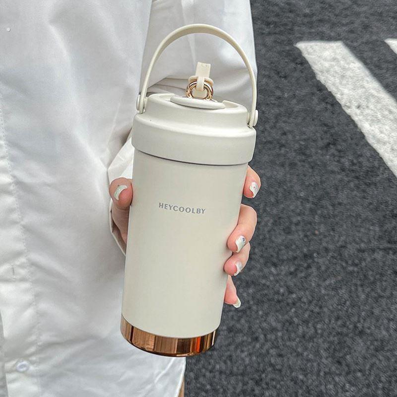 女生新款杯子吸管2024男士内胆情侣高颜值水杯可携式咖啡陶瓷保温