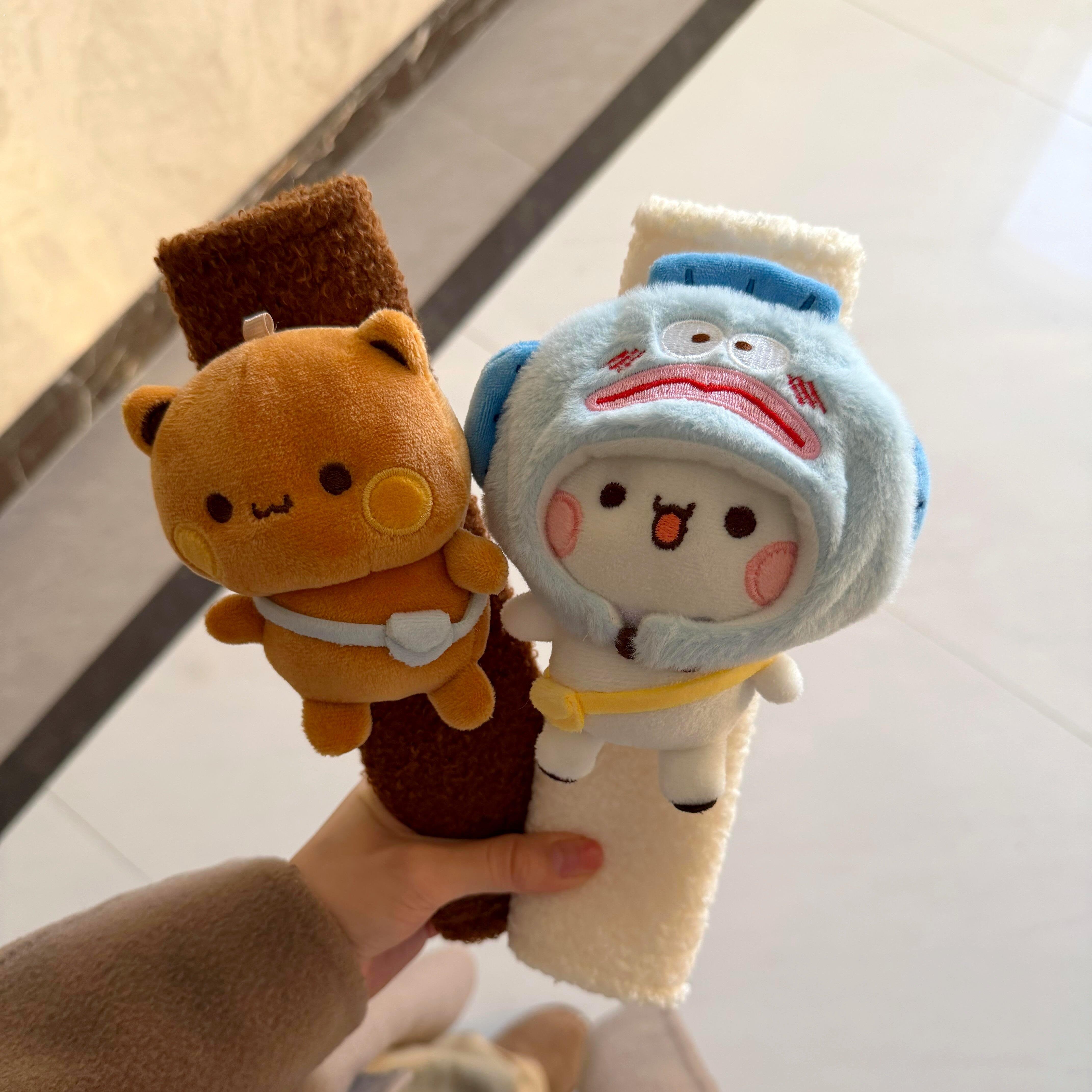 一二布布护肩套车载可爱装饰品新年安全带保护套马年汽车内部饰品