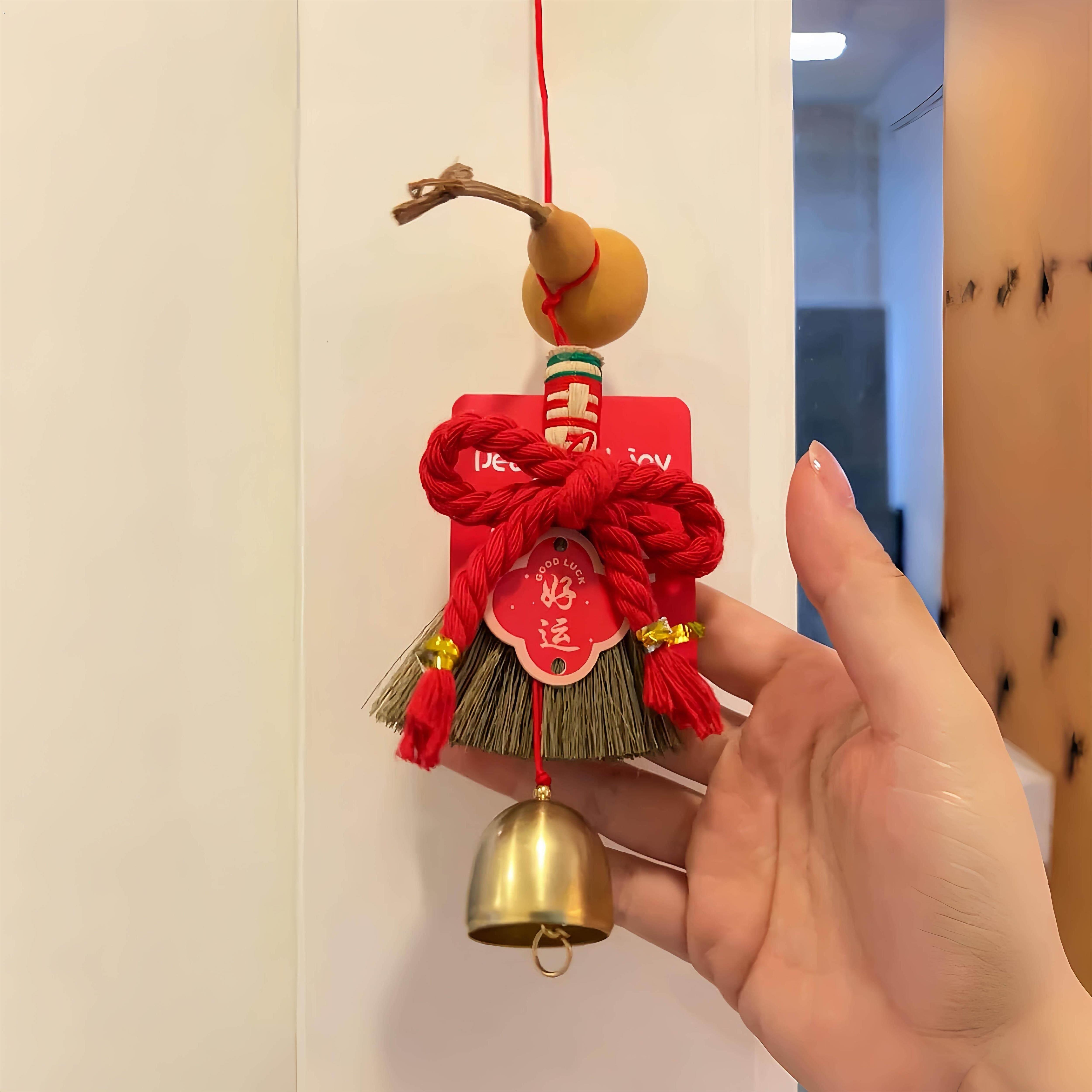 除旧迎新扫帚挂件2026马年福禄铃铛门把手挂饰新年氛围感门挂装饰