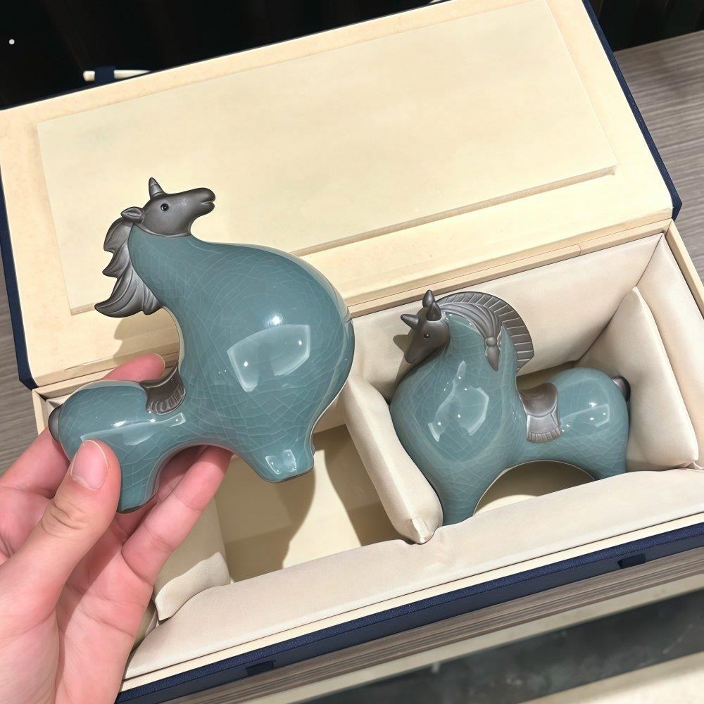 陶瓷工艺品哥窑唐马摆件家居玄关办公室马年装饰品动物马生肖摆设