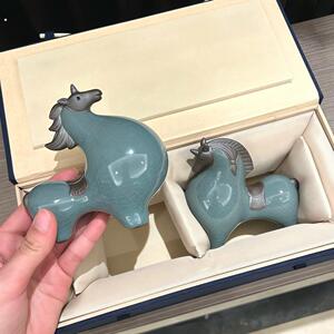 陶瓷工艺品哥窑唐马摆件家居玄关办公室马年装饰品动物马生肖摆设