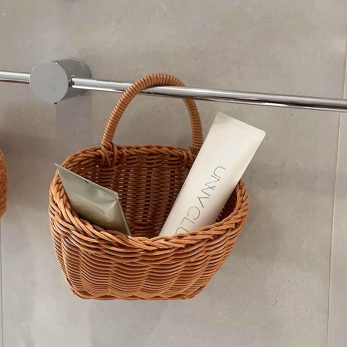 藤编收纳筐家用卫生间浴室收纳筐免打孔挂墙洗护用品编织小挂篮