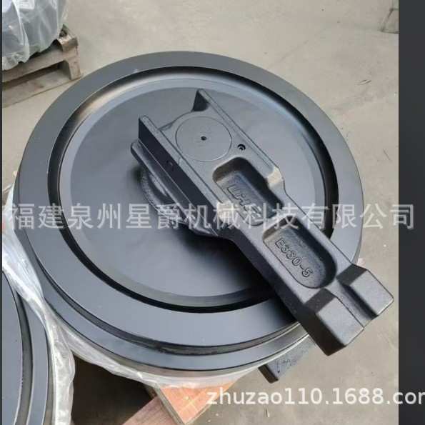 泉州引导轮矿山挖掘推土机工程配件四轮一带易损滚辊锻铸造E330-5