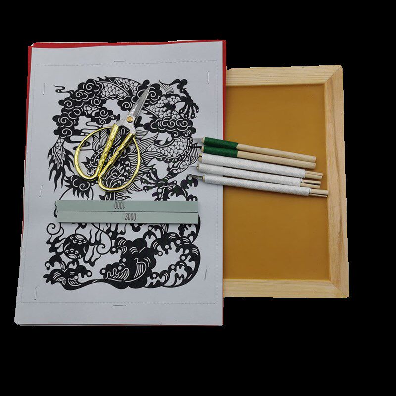 传统非遗剪纸艺术的精工细作蜡板手工刻刀剪刀图样专业工具新品包