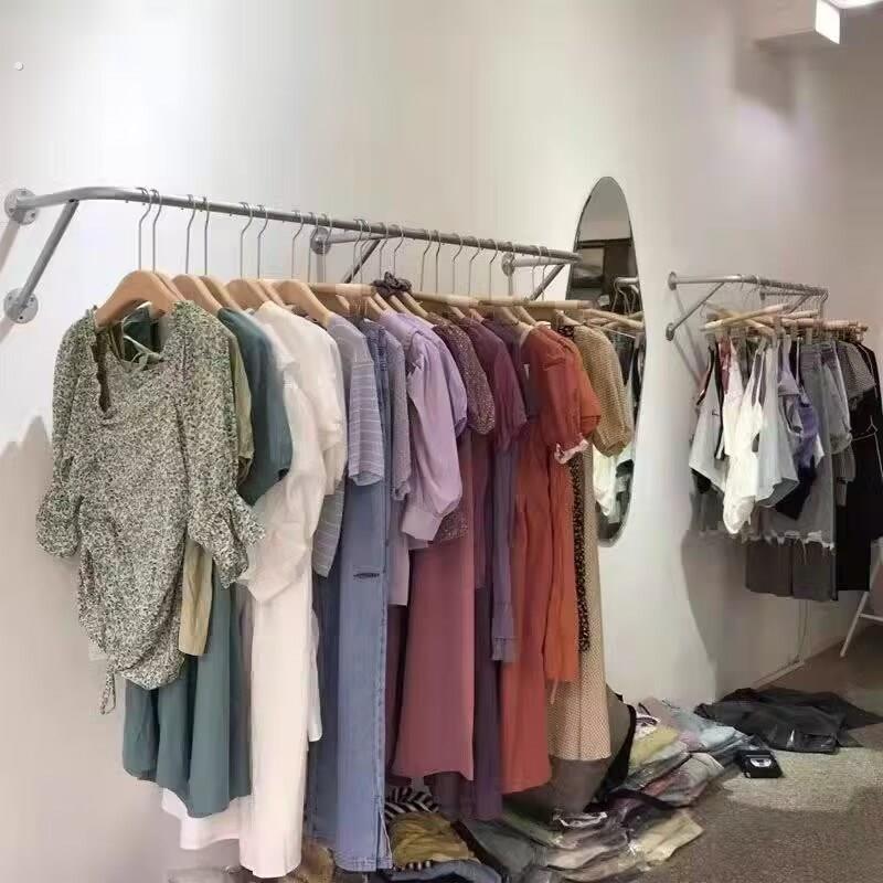 服装展示架壁挂式上墙挂衣架多层挂衣杆墙上固定晾衣架家用侧挂架