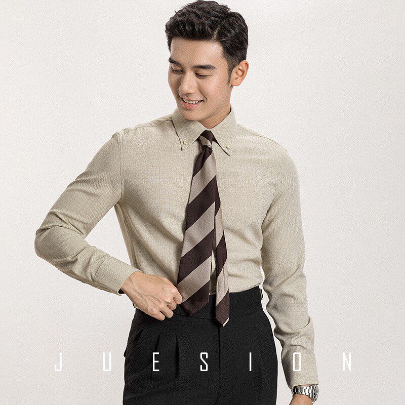 JUESION 秋季免烫高级感衬衫男长袖休闲格子纹微弹商务尖领扣衬衣