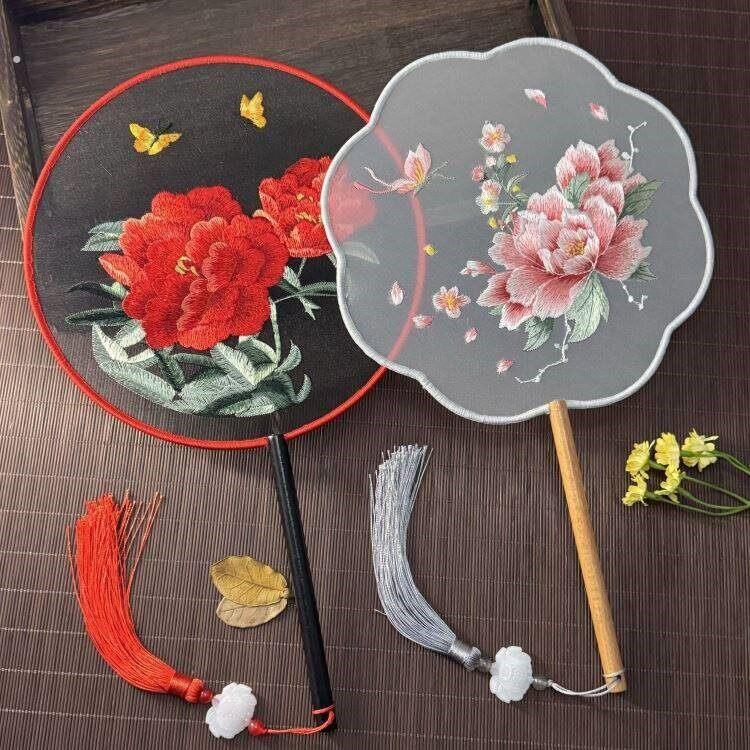 中国风双面刺绣古典团扇夏季复古代汉服旗袍苏绣舞蹈扇婚礼宫扇子