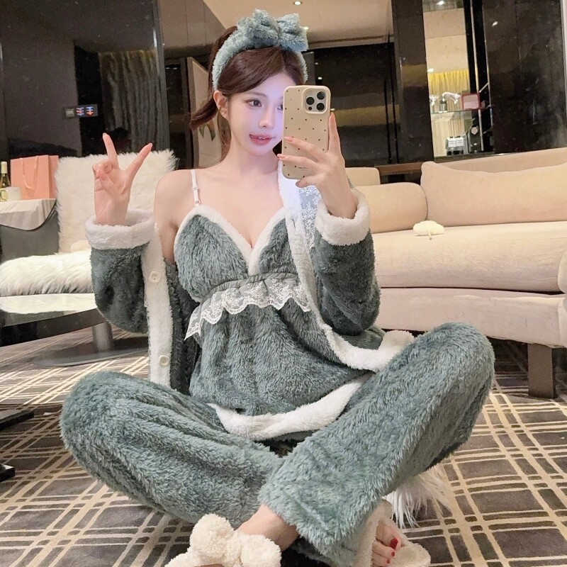 送头带秋冬保暖睡衣女性感吊带长裤外套送带珊瑚绒加厚家居服套装