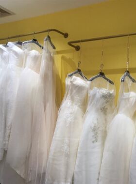 金色婚纱架子高档服装展示架壁挂式墙上旗袍吊架悬挂影楼专用礼服