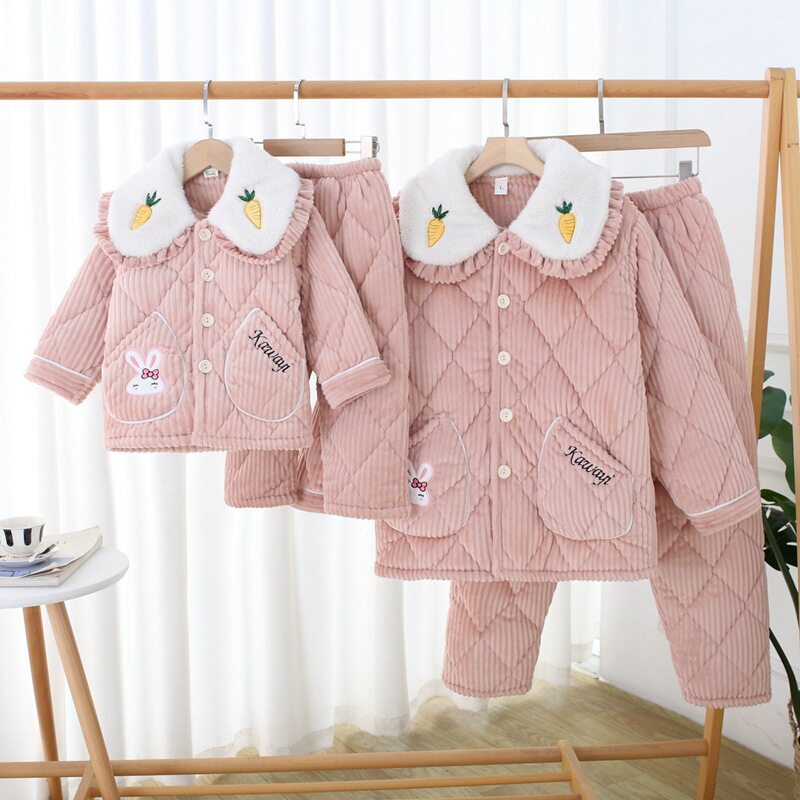 三层夹棉加厚亲子睡衣女童冬款珊瑚绒套装中大女孩母女加绒家居服