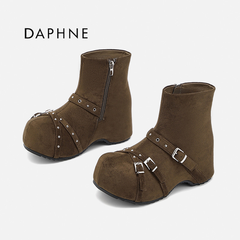 Daphne/达芙妮复古铆钉皮带扣短靴女增高厚底马丁靴小个子机车靴N
