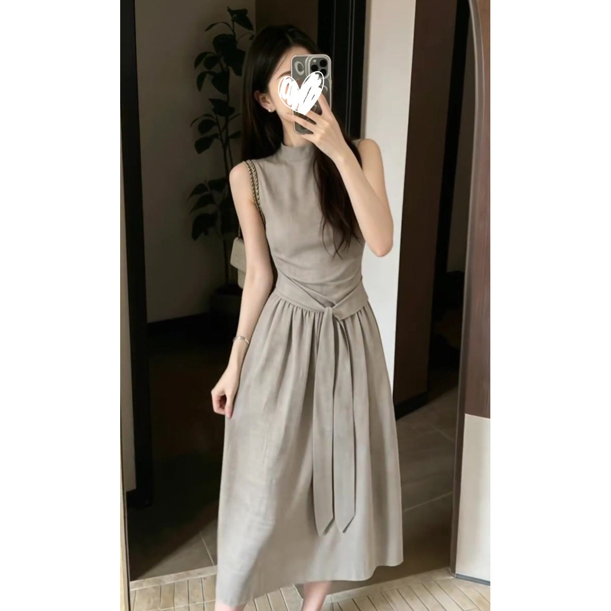 高级感无袖背心系带连衣裙子女2026新款夏季韩系气质收腰显瘦长裙