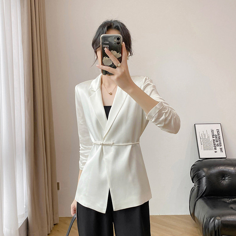 2026新款春夏新中式白色西服一粒扣修身收腰盘扣醋酸西装外套女