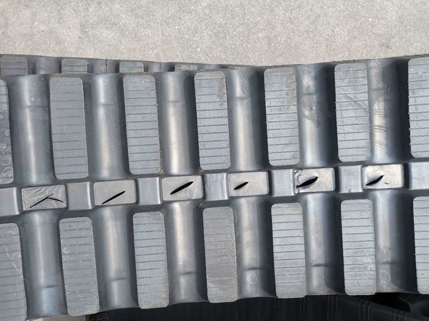 爬山机配件工地运输车履带工程车320*90*56/350*90*56/400*90*52