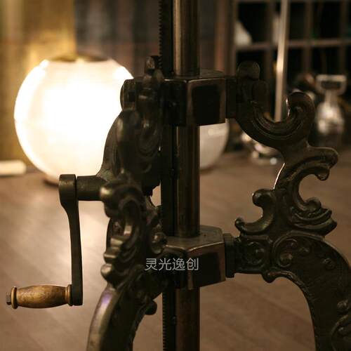 wuone灵光逸创复古工业风花纹铸铁圆桌可升降调节桌子民宿酒吧桌