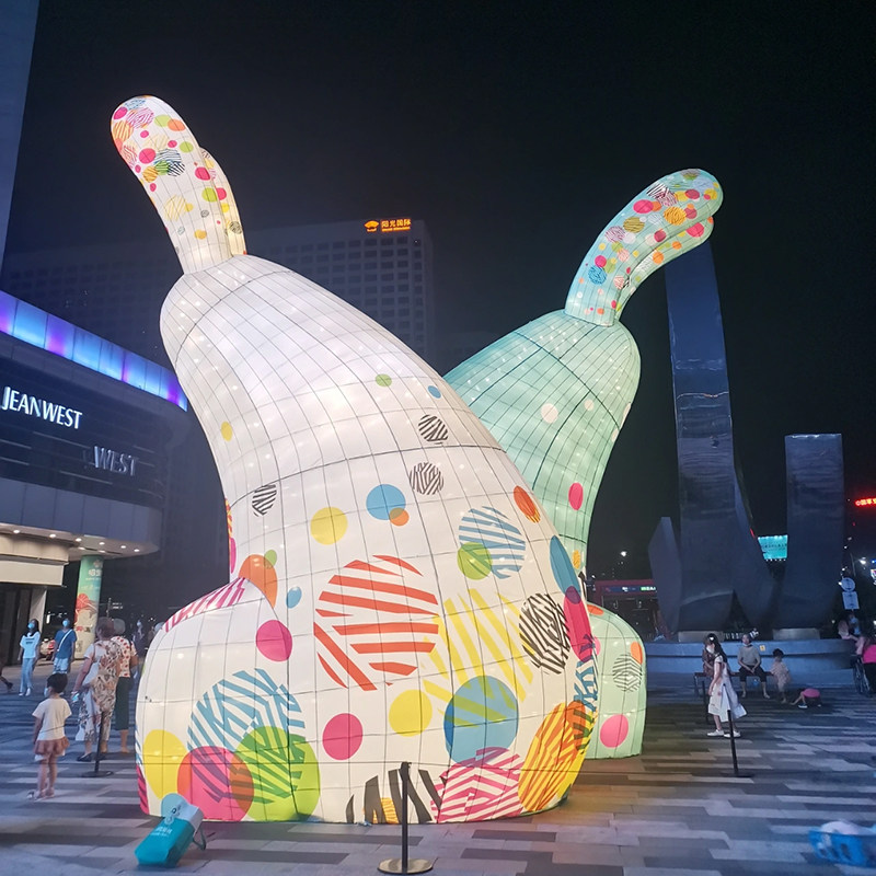 大型碎花兔气模定制充气兔发光模型卡通动物景区露营商场美陈气膜