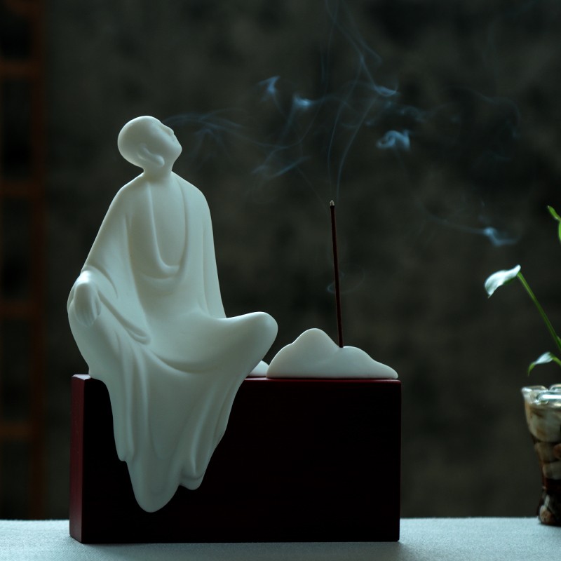 白瓷禅意桌面摆件 中式风格创意小僧佛像 摆设于客厅玄关 泉州手