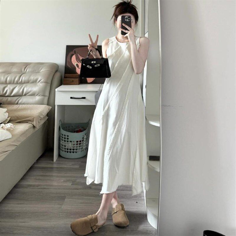 法式小个子白色无袖背心连衣裙女2025夏季新款初恋风收腰领证长裙