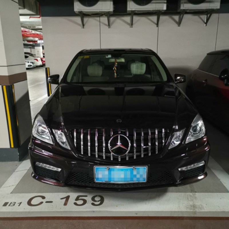 适用奔驰新e级w212W213改装 e200e300e260L大标中网GTR大标满天星