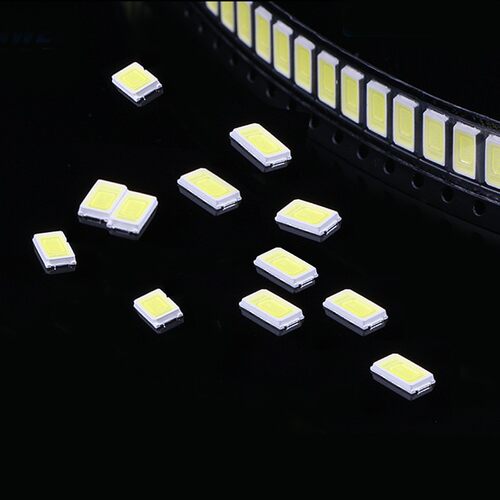 超高亮LED发光二极管 贴片灯珠5730白光0.5KW 暖白/正白 50-55LM