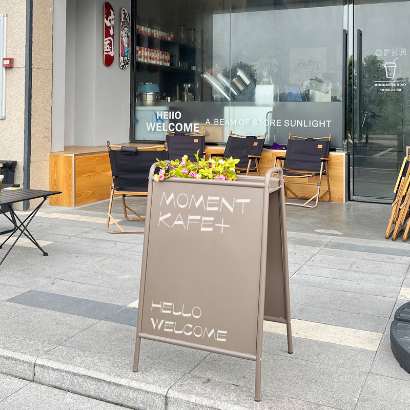 柏思顿咖啡店面广告架花架双面装饰广告架铁艺防风广告牌