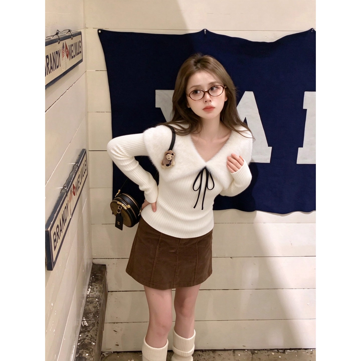 韩系一字肩毛衣女早秋穿搭白色毛毛长袖假两件针织衫修身内搭上衣