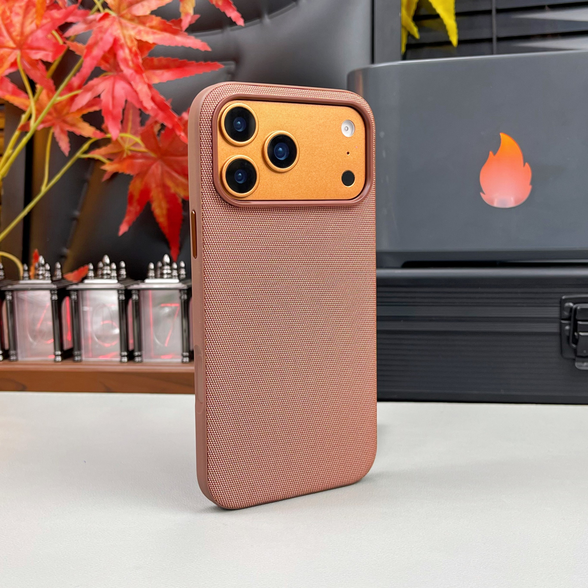 科技织物全包磁吸手机壳带适用iPhone17promax苹果17pro防摔防手汗环保编制材料新款格纹保护套