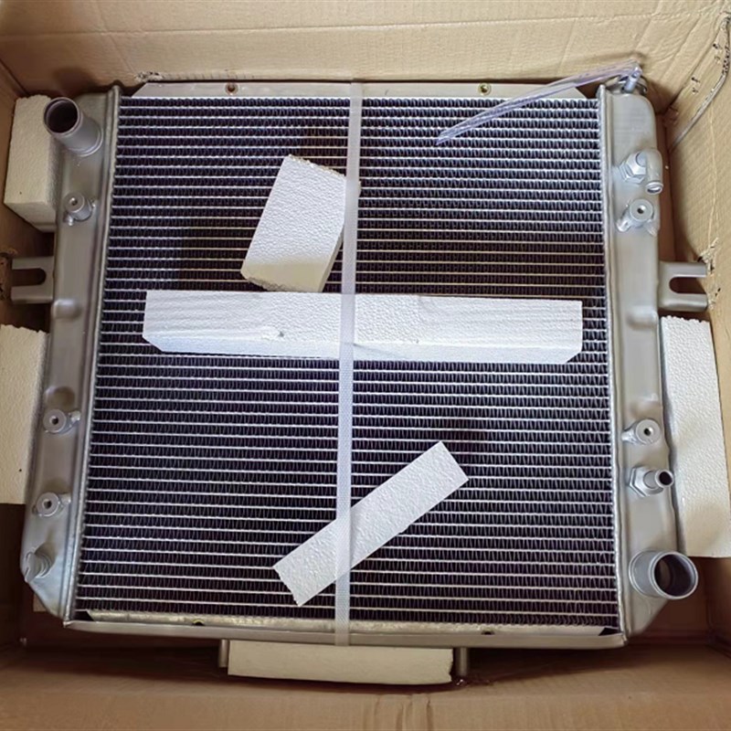 叉车水箱总成适用于杭州Xf30 Xf35液力自动蓄水箱宽度540*度500mm