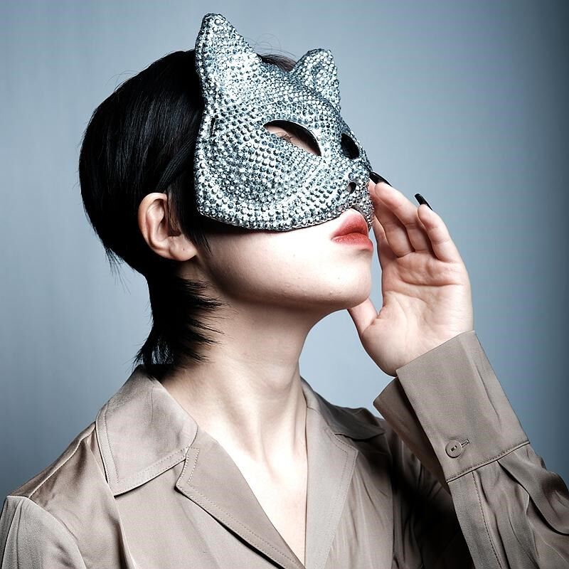 万圣节半脸女神拍照猫咪眼罩化妆舞会亮钻面具歌手演出网红年性感