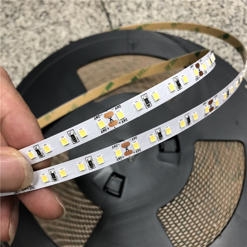 24V无压降LED灯带条超亮亮2835贴片灯条自粘20米每卷线性货架展示