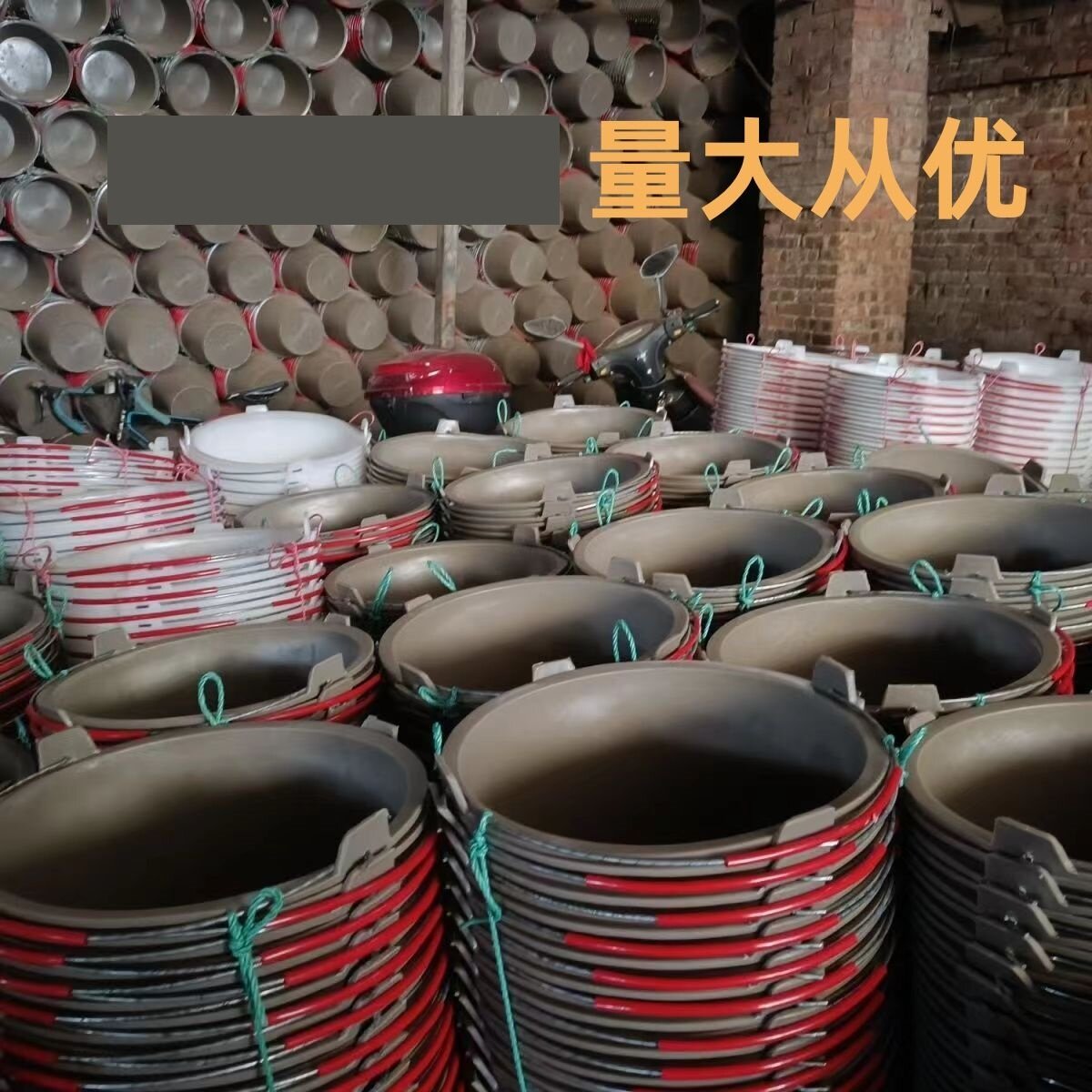 水泥灰桶水桶泥工瓦工泥沙浆桶加厚小水桶牛筋工地塑料耐用提手图片