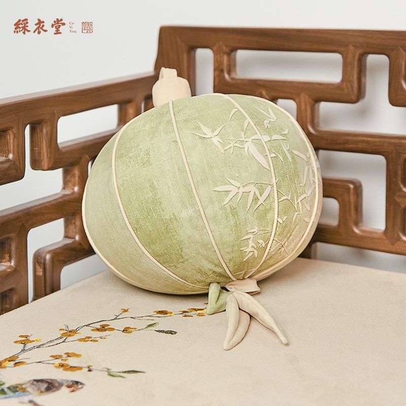 彩衣堂国风中式灯笼靠枕抱枕立体午睡枕伴睡靠垫腰枕办公室圆枕AC