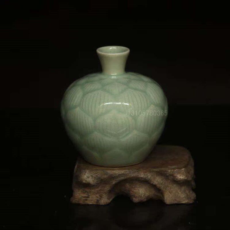 青瓷70年代老国营瓷厂莲花尊博古架摆放收藏装饰桌面摆件花瓶