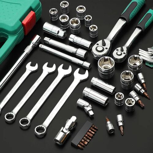 随车修车汽车修理工n具箱棘轮套筒扳手套装万能汽修工具组套多功