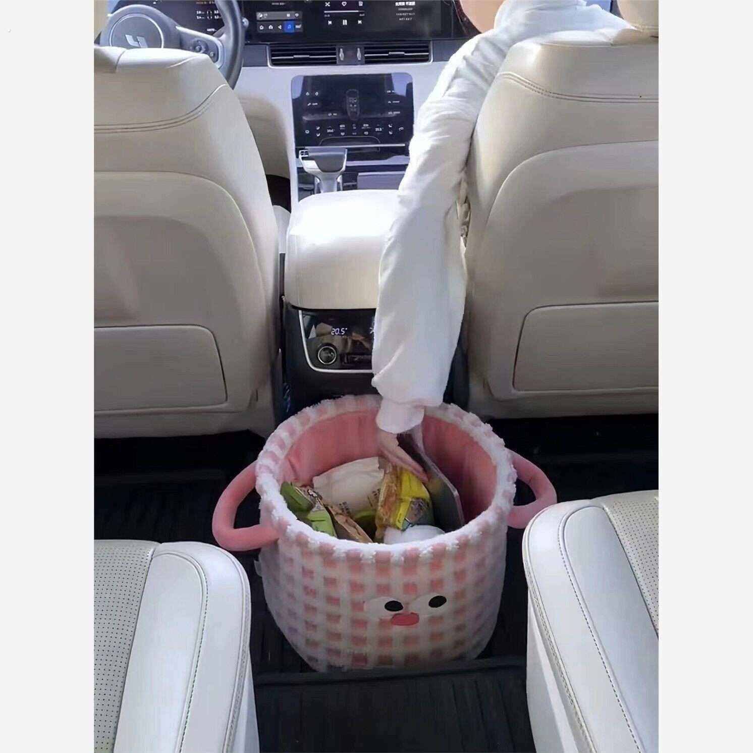 可爱车载收纳箱汽车后备箱储物箱副驾驶折叠大容量创意车内置物桶